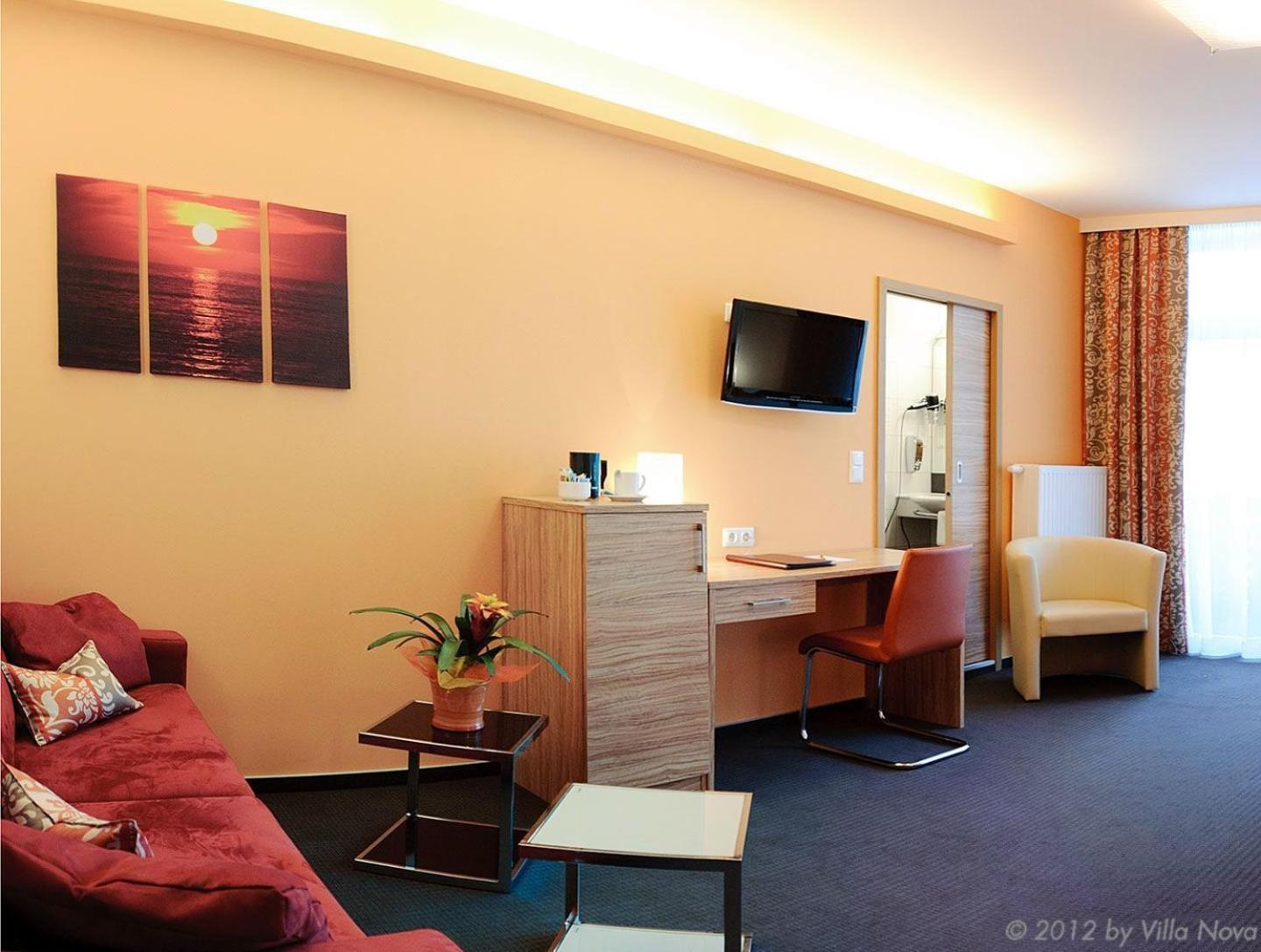 Villa Nova - Hotel Garni Вайдхофен-ан-дер-Ибс Экстерьер фото